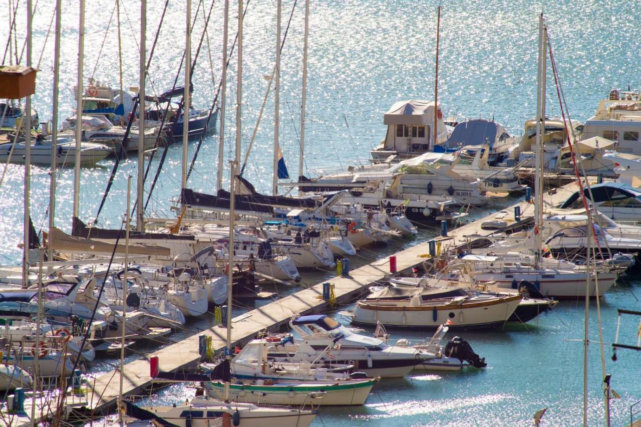 ساليرنو Ninina Boutique Suites المظهر الخارجي الصورة